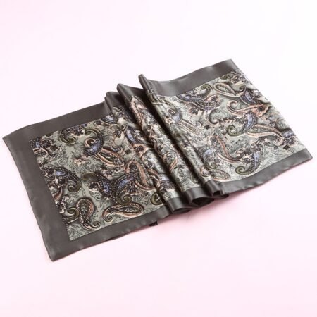 Double silk crepe satin scarf - Image 3