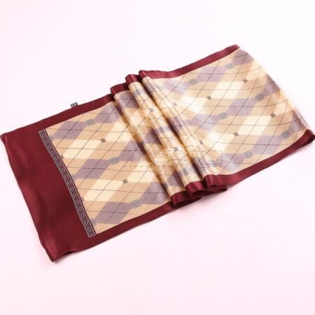Double silk crepe satin scarf - Image 10