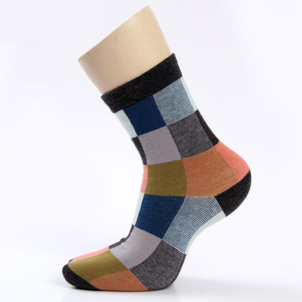 Medium Tube Socks For Men In Autumn And Winter - Image 4