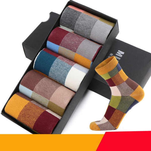 Medium Tube Socks For Men In Autumn And Winter - Image 3